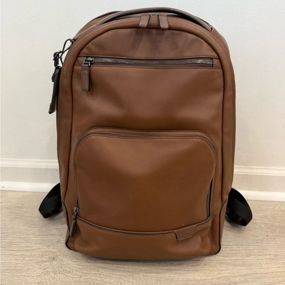 Like New TUMI Warren Backpack - Picture 2 of 8